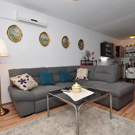 Apartment Nelson Split